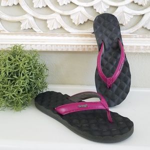 Reef Dreams Sandals Magenta